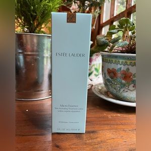 Estee, Lauder Micro Essence Skin Activating Treatment Lotion-NWT
